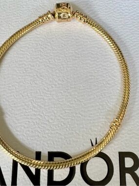 100% Authentic PANDORA Moments Snake Bracelet 14k Yellow Gold 7.1”